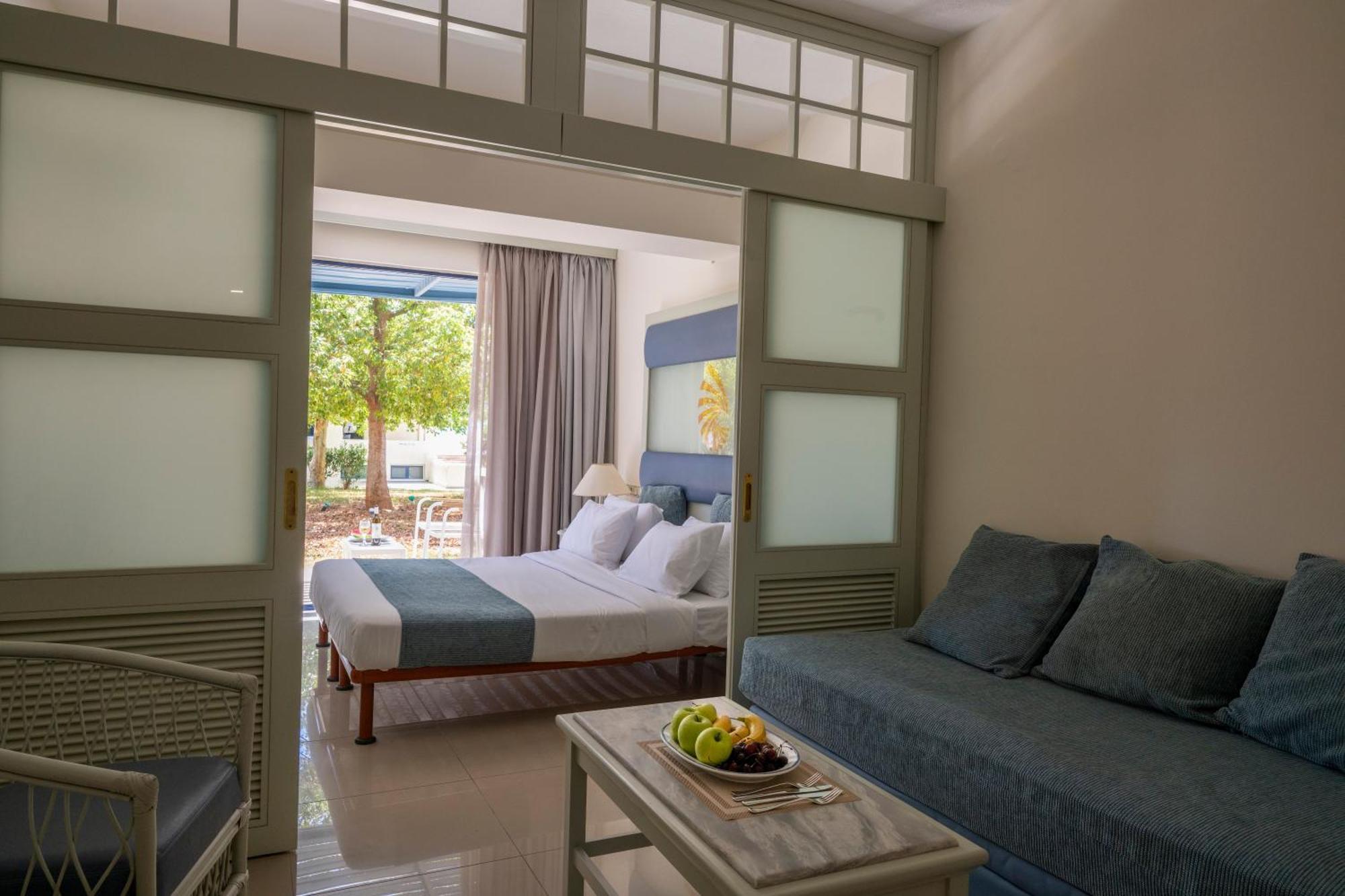 Mare Blue Hotel Ierápetra Habitación foto